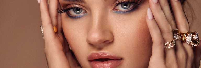 Image title glamorous gold jewelry